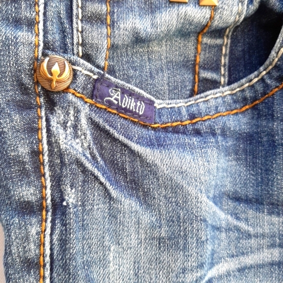 💥 ADIKTD 💥 Distressed Women's Jeans, For Tall gals! - Picture 4 of 6